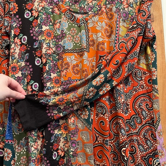 Johnny Was SZ XS Floral Paisley Moa Long Sleeve Swing Tee! - Picture 4 of 10